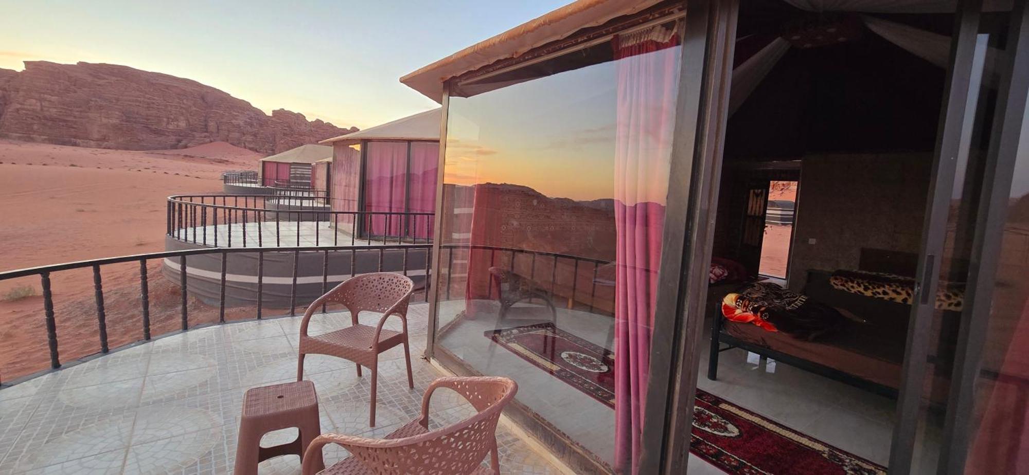 Wadi Rum Candles Camp Экстерьер фото