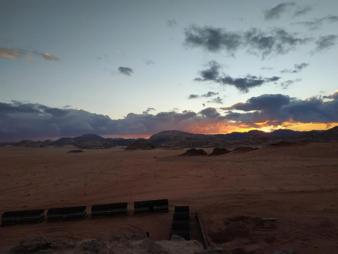 Wadi Rum Candles Camp Экстерьер фото